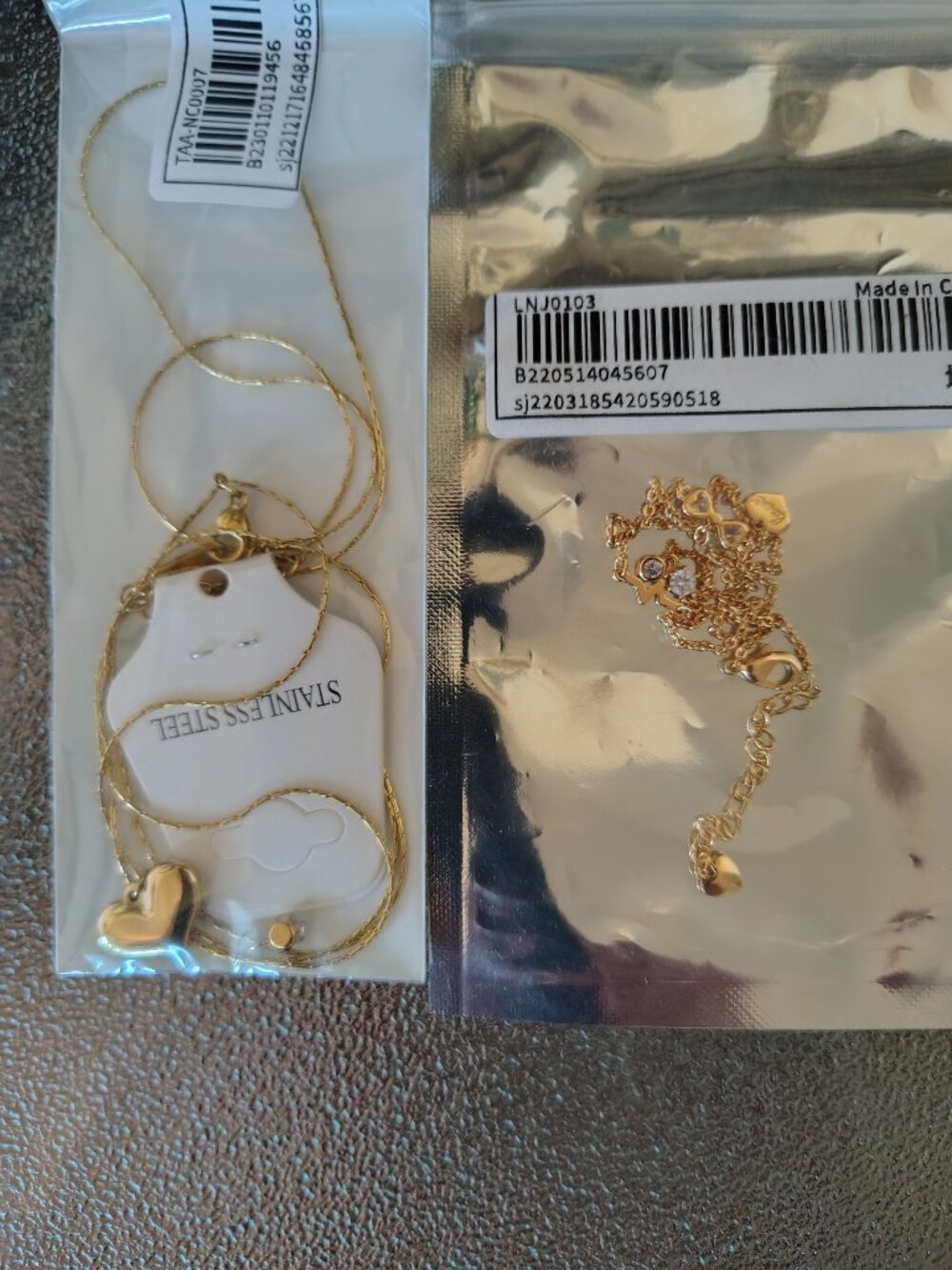 Women's Fine Heart Knecklace(set of 2)